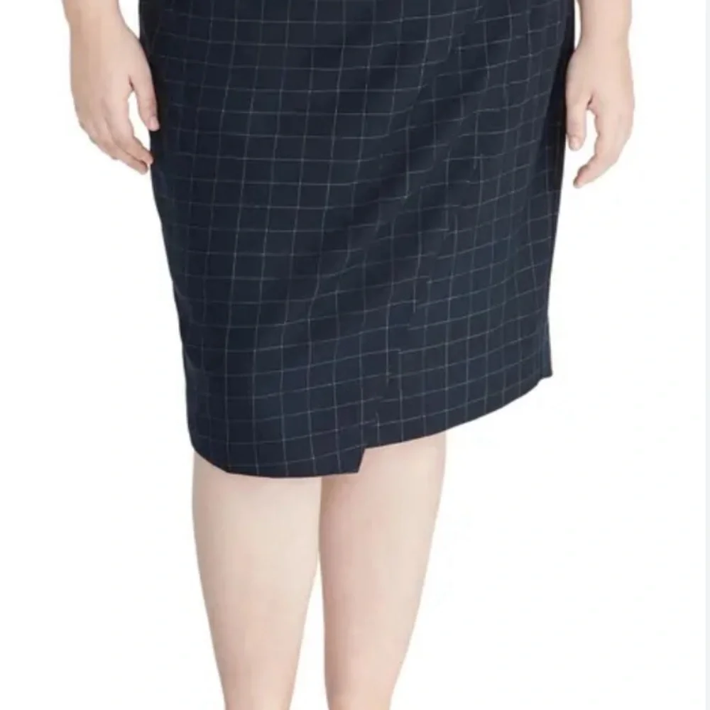 Rachel Roy collection 16W NWT pinstriped, navy straight pinskirt business career
